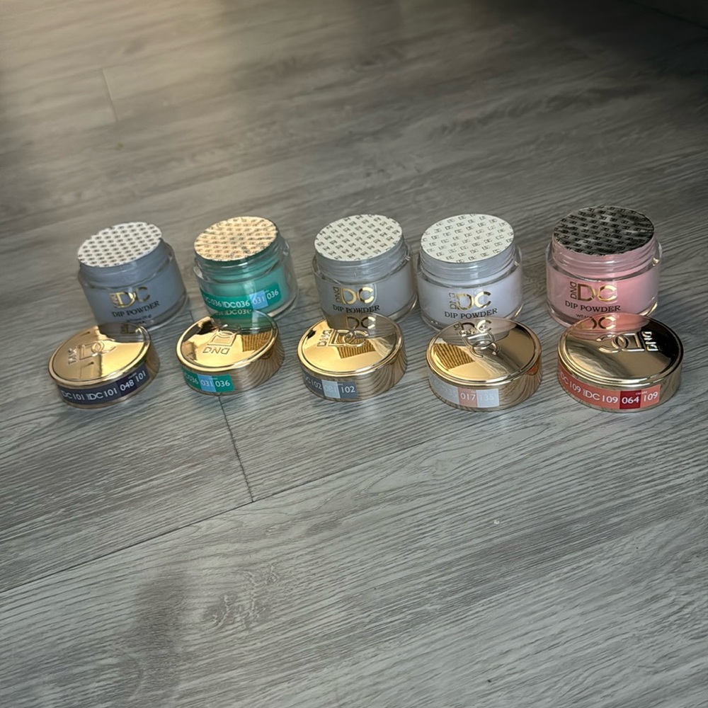 Brand new 5 DND Dip Powder